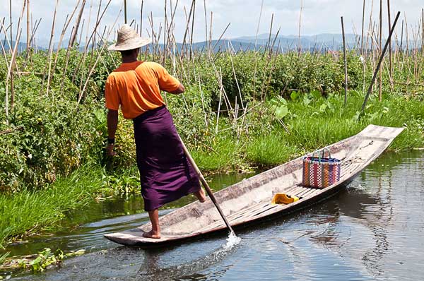 vozvrashhaemsja-s-inle-v-jangon