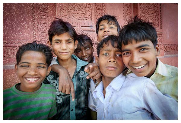 indijskie-rebjata-fatehpur-sikri