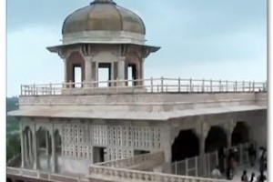 krasnyj-fort-agra