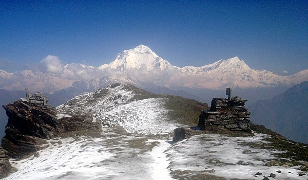 rassvet-u-annapurn