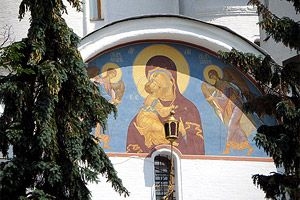 успенский собор троице сергиевой лавры фото