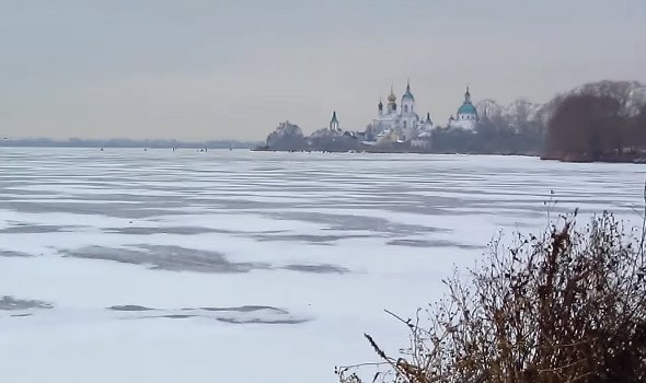 ледниковое озеро неро замерзло