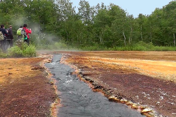 травертиновый ручей это дренажный канал отводит избыток воды