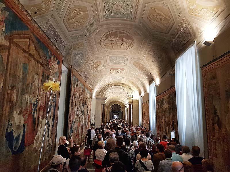 галерея гобеленов в музеях ватикана