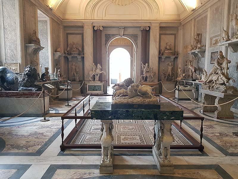каменный зоопарк в музеях ватикана