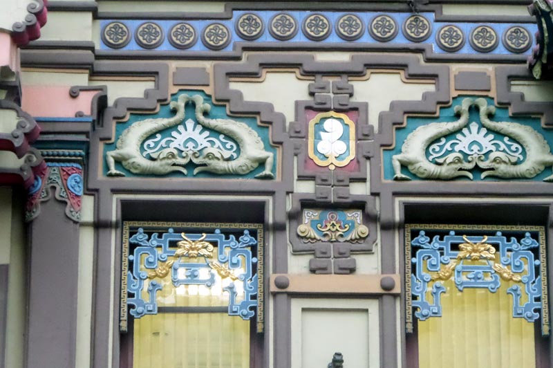 декоративные элементы фасада дома перлова москва