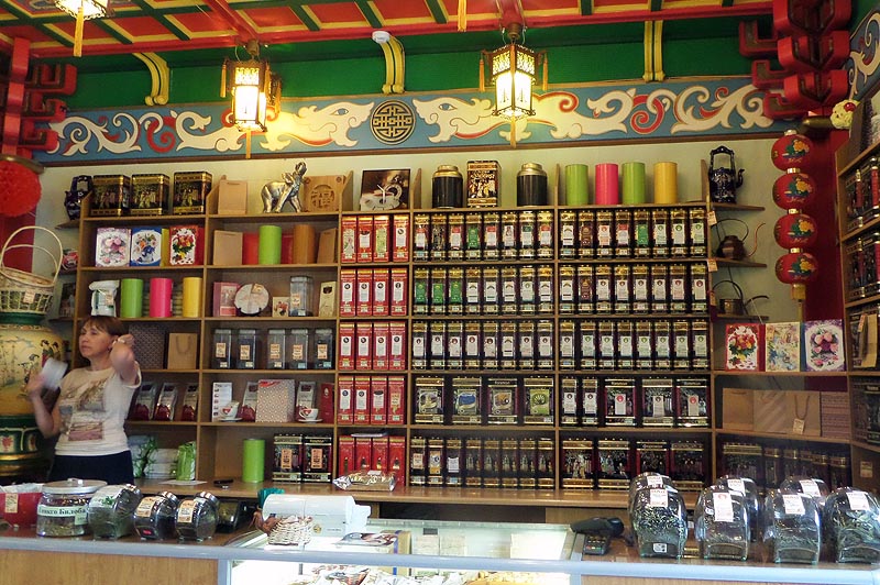 интерьеры саратовского магазина чая