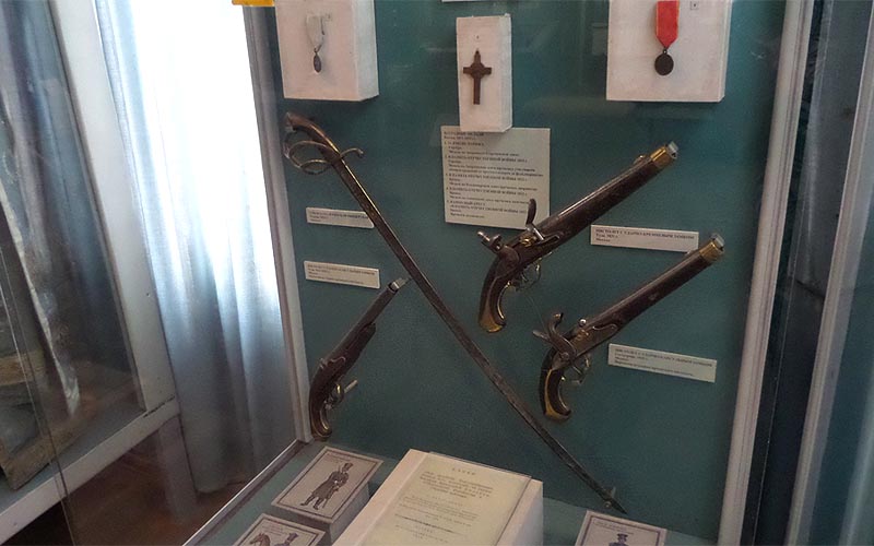 холодное и огнестрельное оружие гусар экспозиция музея краеведения саратов